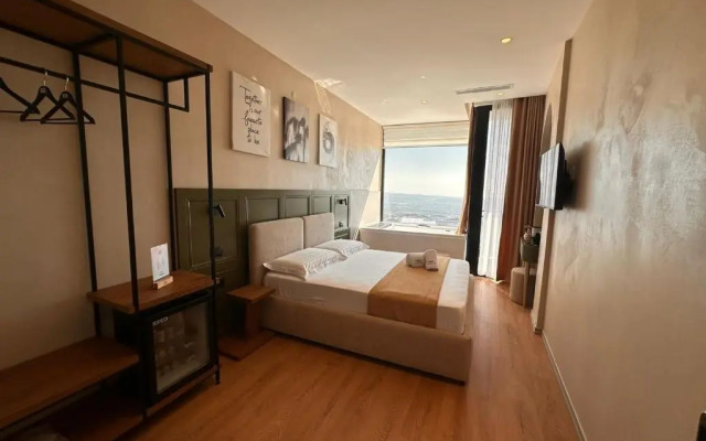 Z art Hotel