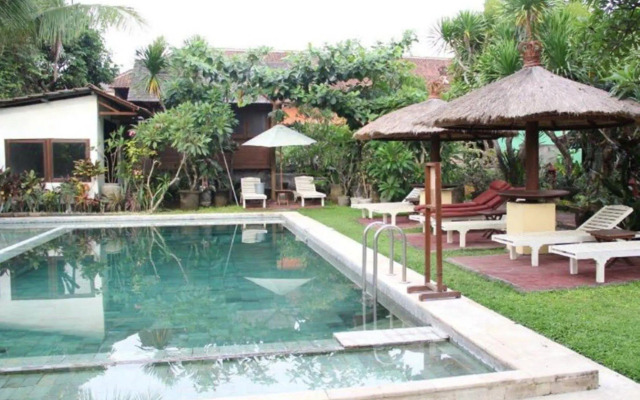 Gazebo Beach Hotel