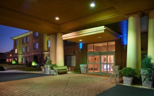 Holiday Inn Express & Suites Oxford by IHG