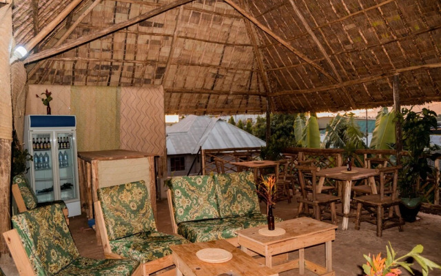 Kilimanjaro Summit Lodge