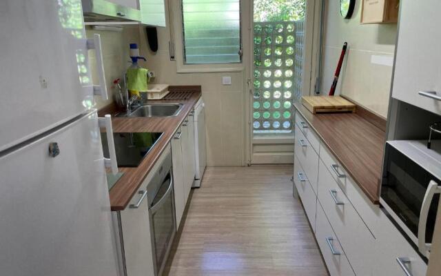 AJ-26 CALELLA DE PALAFRUGELL 6 Pax