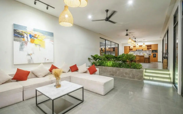 Villa The Kayu by GORO