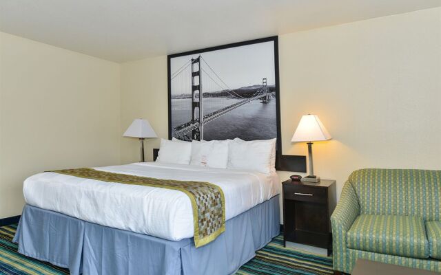 Super 8 By Wyndham Vallejo/Napa Valley