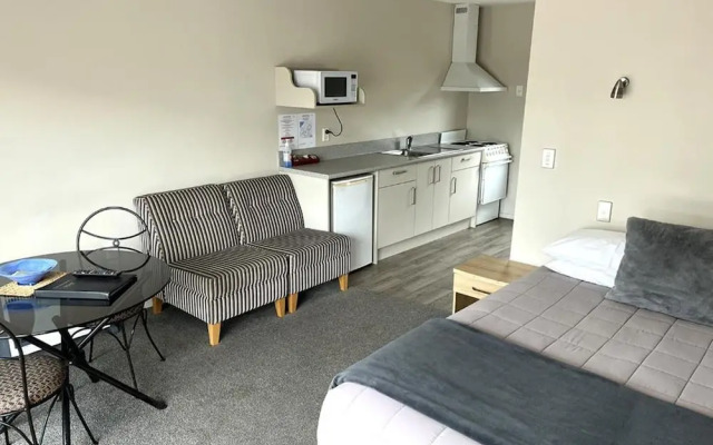 Jade Court Motor Lodge
