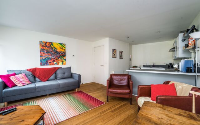 NEW Fantastic Modern 1 Bedroom Flat Holloway Road