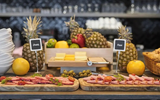 Hinode Hills Niseko Village