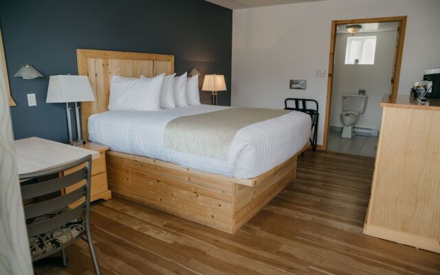 Golden Village Lodge