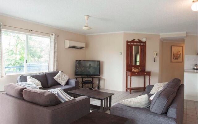 Seascape Holidays-Marina Terraces Apt 11