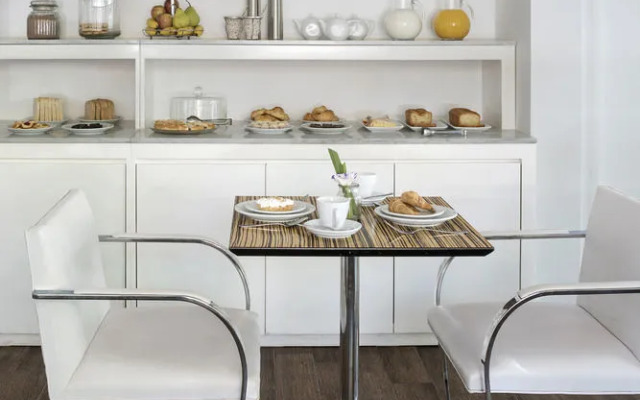 Urbanica The Suites Hotel