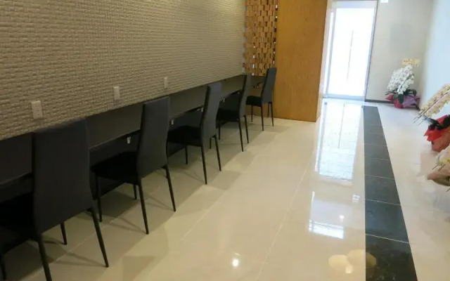 Hotel Chuo Crown