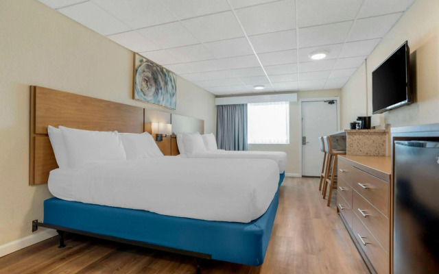 Chateau Beachfront Hotel, A By The Sea Resort