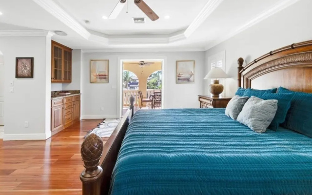 Villa Del Mar 5 Bedroom Home by RedAwning