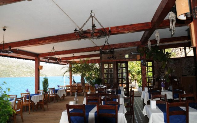 Dolphin Boutique Hotel