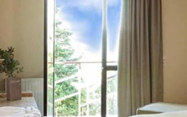 Natura Vytina Hotel