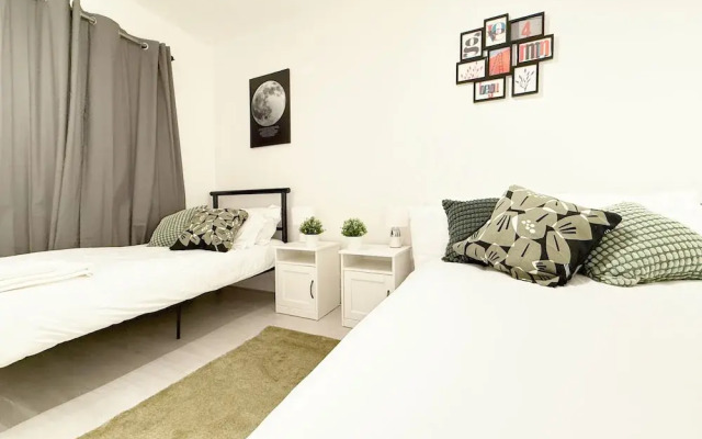25min to Central - Zone 2 - Free Parking - Sleep 6
