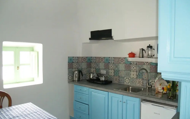 Mythos Traditional Stonehouse