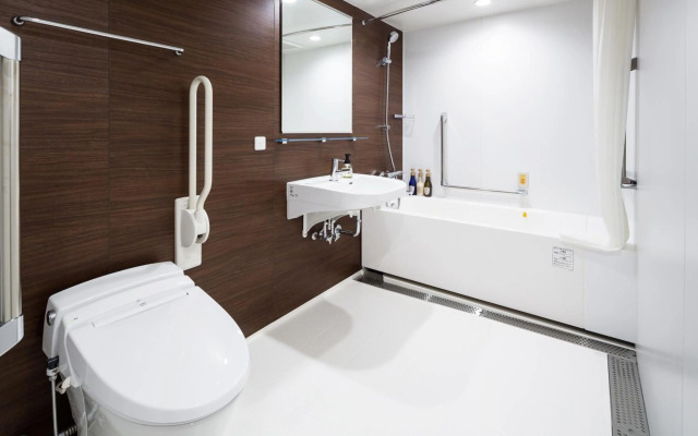 Hotel MyStays Yokohama Kannai