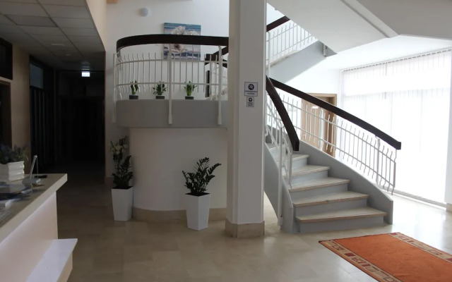 Hotel Albamaris