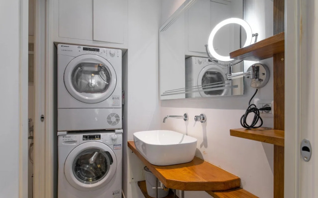 Queen Apartment in Torino