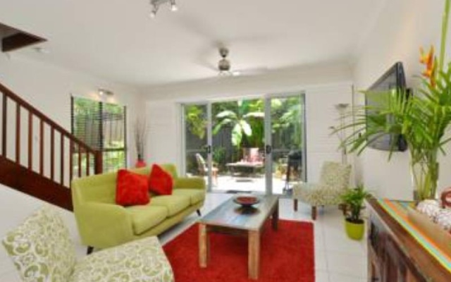Sea La Villa Port Douglas – Guest Rooms – Port Douglas