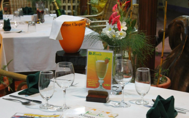 Deep Forest Garden Hotel