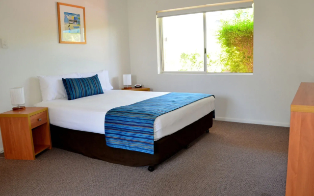 Arlia Sands Apartments
