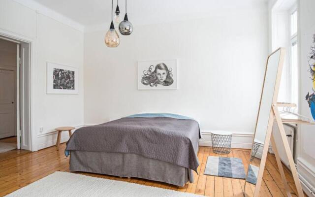 Elegant and light 3 room apartment in SoFo 97sqm
