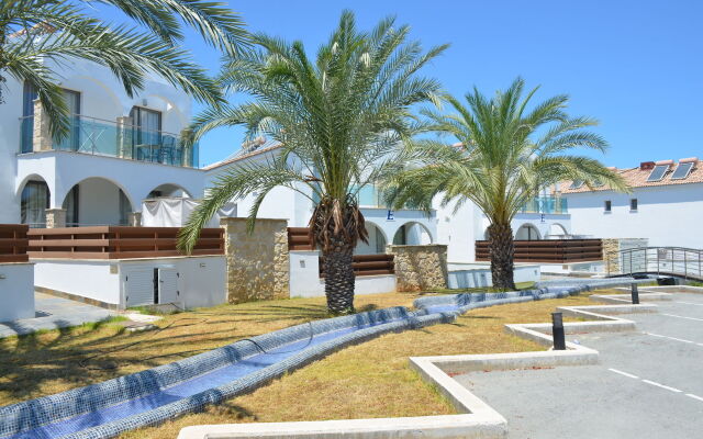 Latchi Escape Hotel and Suites