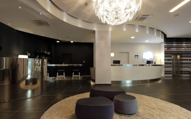 Holiday Inn Milan Nord Zara by IHG
