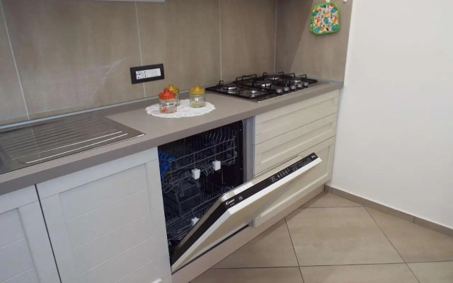Cefalù Studio Room and Apartments