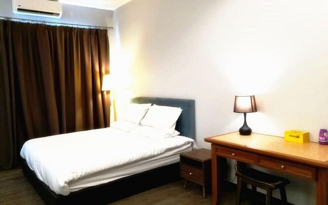 Silverscape Residence