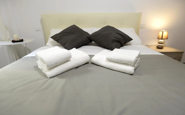 Laterano White Home - Colosseo