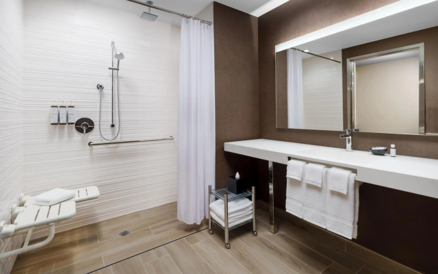 AC Hotel St. Petersburg