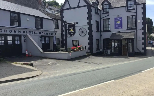 The Crown Hotel