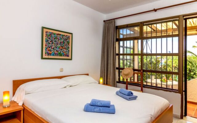 Las Buganvillas 14544