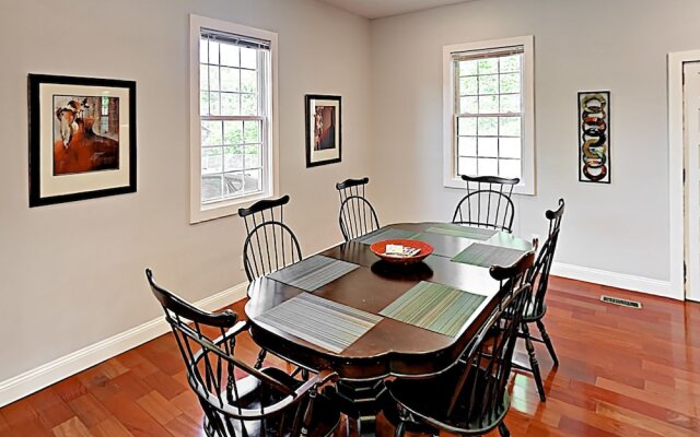 7 3rd Street Home 2 Bedrooms 2 Bathrooms Home