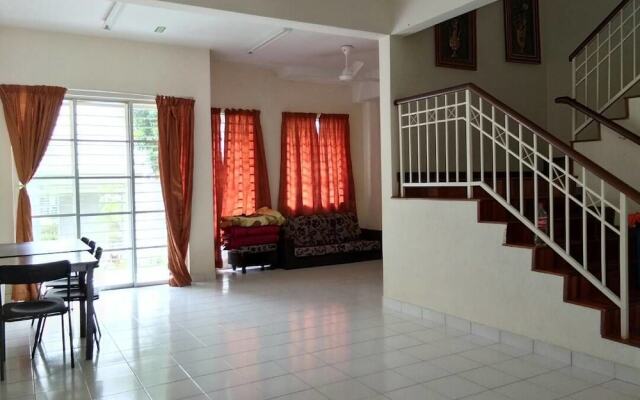 Nadrah Putrajaya Homestay