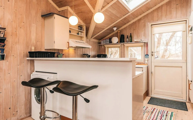 Graceful Holiday Home in Humble near Sea