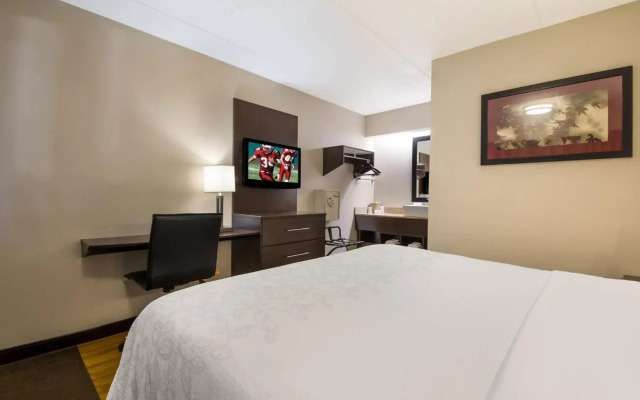 Red Roof Inn PLUS+ Nashville Airport