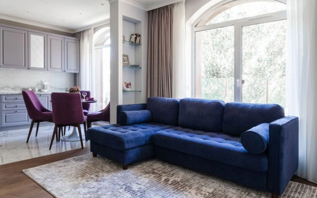 MyHomeYourHome на Савушкина 104