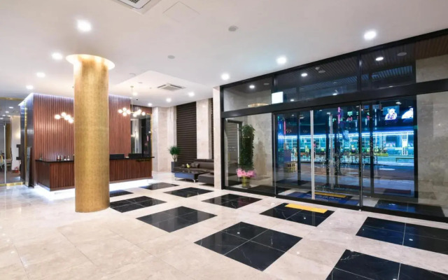 Sea & Moon Tourist Hotel