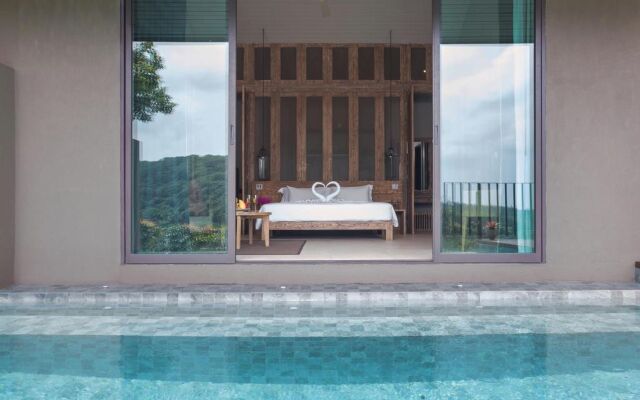 SUNSURI PHUKET, Nai Harn Beach