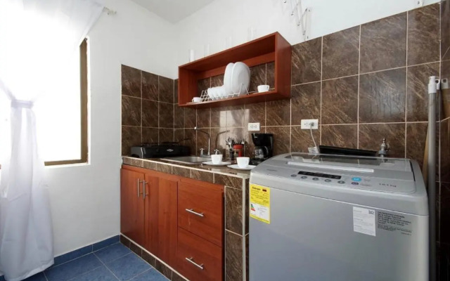 Luxury apartment with a/c next to chipichape mall