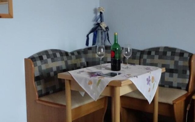 Ferienwohnung Hierzegger
