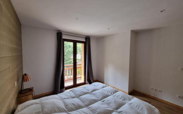 ALAIA- Appartement neuf T4 dans chalet avec garage