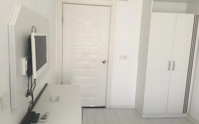 Teos Hotel