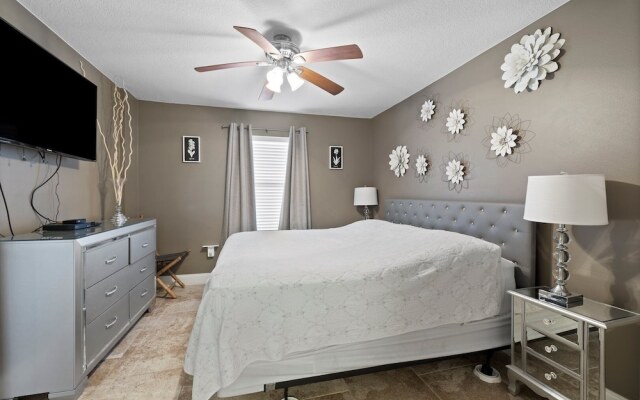 Pelican Beach 1709 1 Bedroom Condo