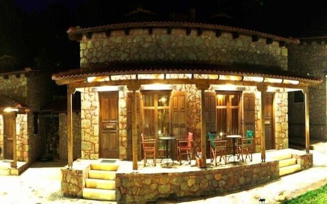 Paliokastro Guesthouse