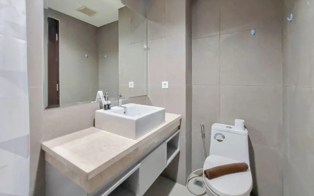 Homey And Scenic Studio At Patraland Amarta Apartment