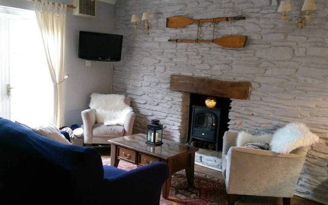 Lakeview Cottage
